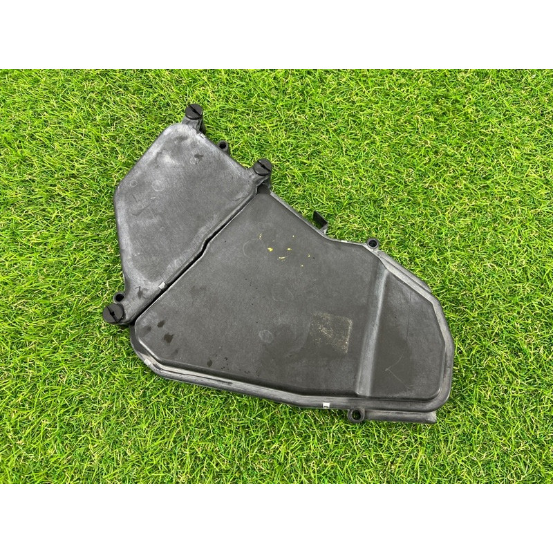 Крышка блока предохранителей (двигатель и элементы) PORSCHE CAYENNE 958 2013 3.6 95861011100