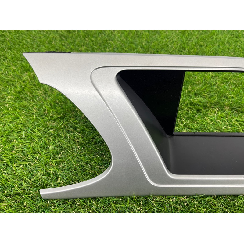 Декоративная накладка торпедо (салон) AUDI A4 B8 2012 2.0 TFSI 8K1857186HR66