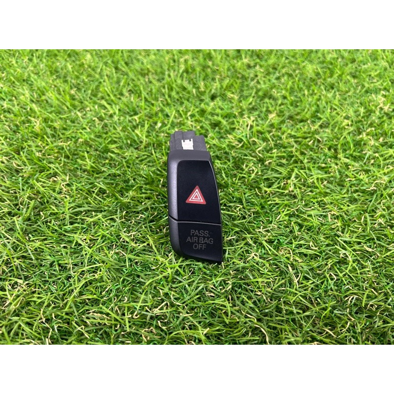 Кнопка аварийной сигнализации (электрика / кнопки) AUDI A4 B8 2012 2.0 TFSI 8K1941509AV10