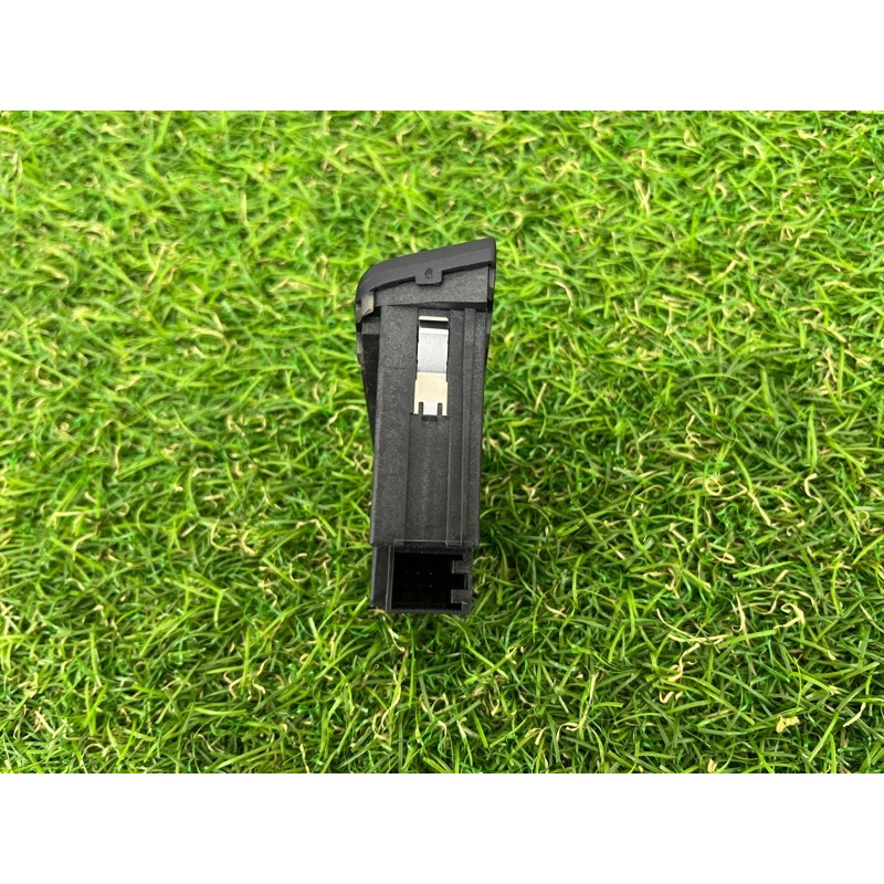 Кнопка аварийной сигнализации (электрика / кнопки) AUDI A4 B8 2012 2.0 TFSI 8K1941509AV10