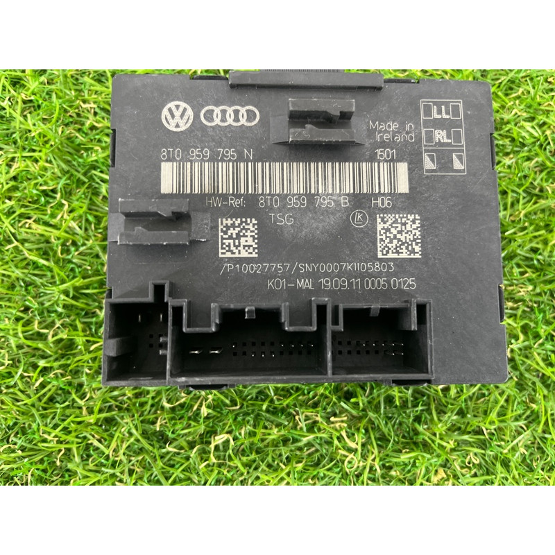 Блок управления дверьми (электрика / блок управления) AUDI A4 B8 2012 2.0 TFSI 8T0959795N