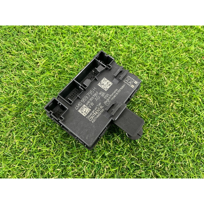 Блок управления дверьми (электрика / блоки управления) AUDI Q7 4M 2018 3.0 TFSi 4M0959795H