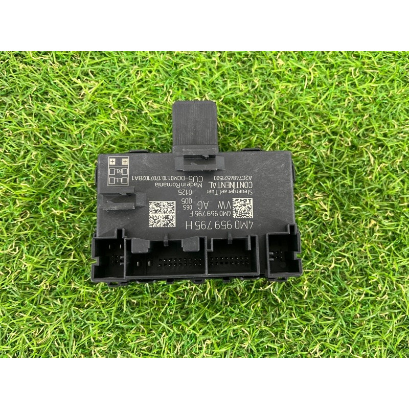 Блок управления дверьми (электрика / блоки управления) AUDI Q7 4M 2018 3.0 TFSi 4M0959795H