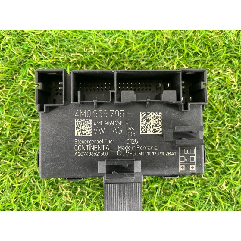 Блок управления дверьми (электрика / блоки управления) AUDI Q7 4M 2018 3.0 TFSi 4M0959795H