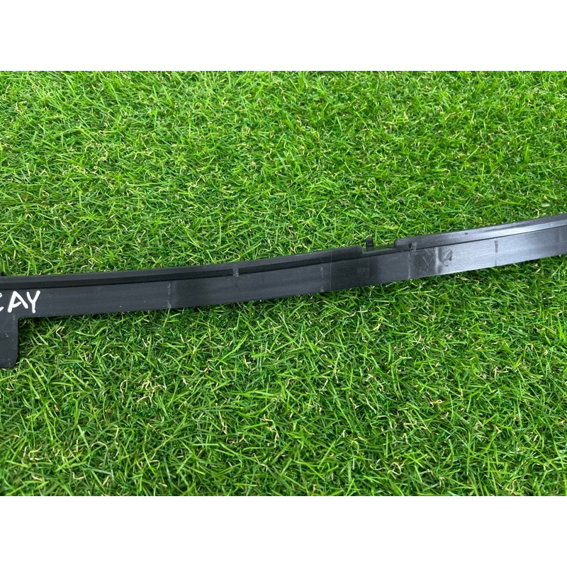 Кронштейн спойлера (кузов и элементы) PORSCHE CAYENNE 958 2012 4.8 95851293302