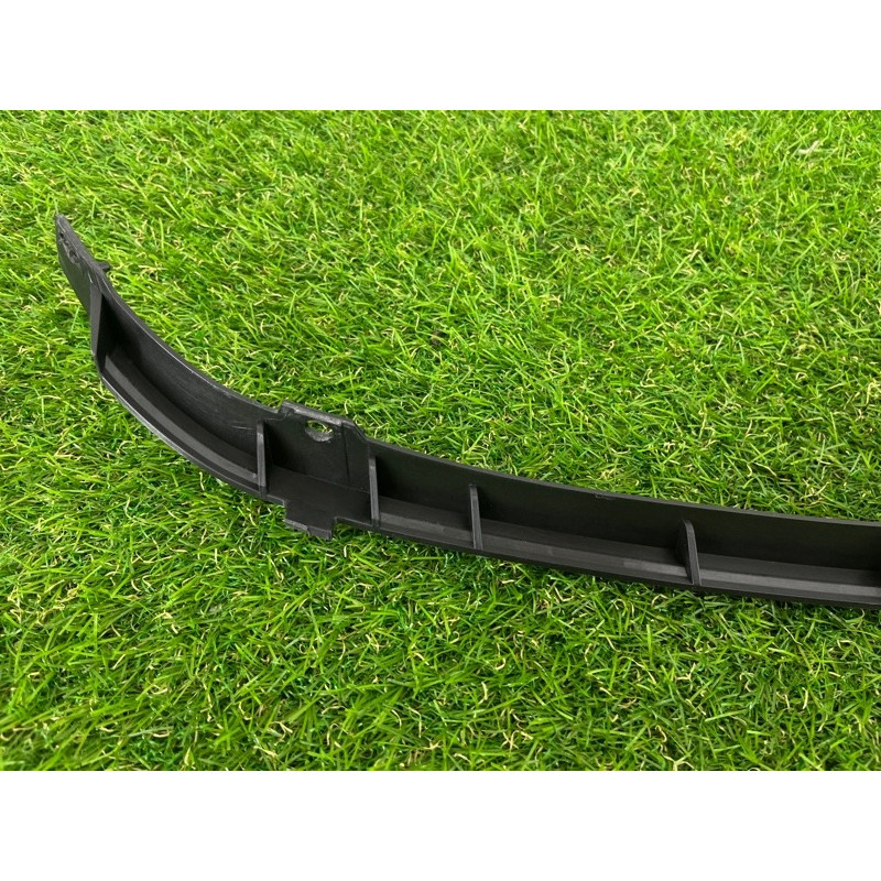 Кронштейн спойлера (кузов и элементы) PORSCHE CAYENNE 958 2012 4.8 95851293302