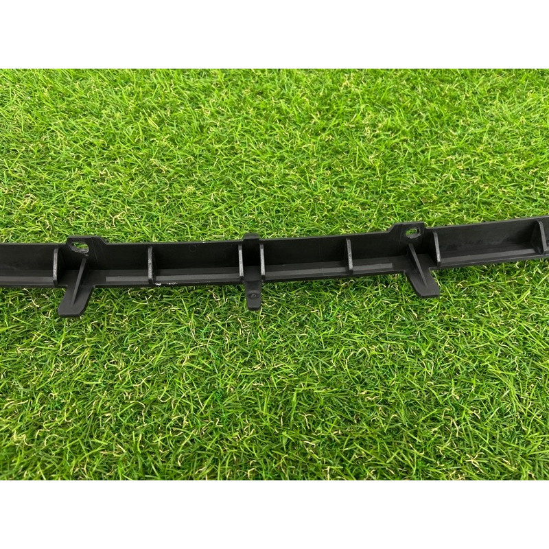 Кронштейн спойлера (кузов и элементы) PORSCHE CAYENNE 958 2012 4.8 95851293302