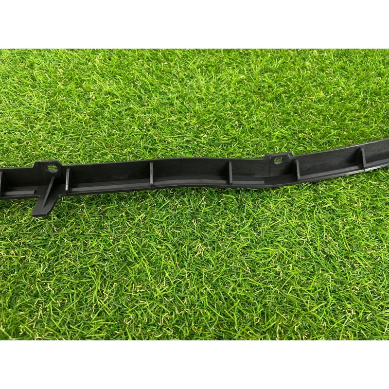 Кронштейн спойлера (кузов и элементы) PORSCHE CAYENNE 958 2012 4.8 95851293302