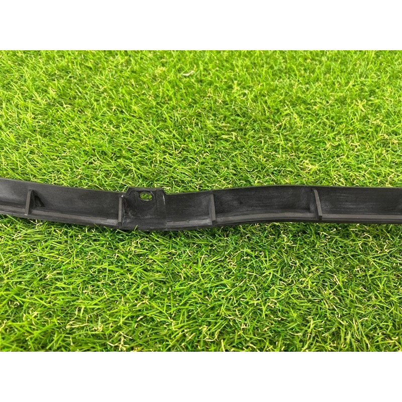 Кронштейн спойлера (кузов и элементы) PORSCHE CAYENNE 958 2013 3.6 95851293302