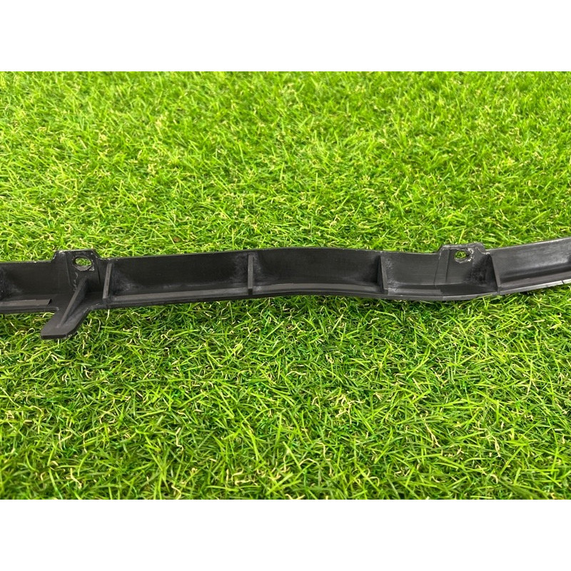 Кронштейн спойлера (кузов и элементы) PORSCHE CAYENNE 958 2013 3.6 95851293302