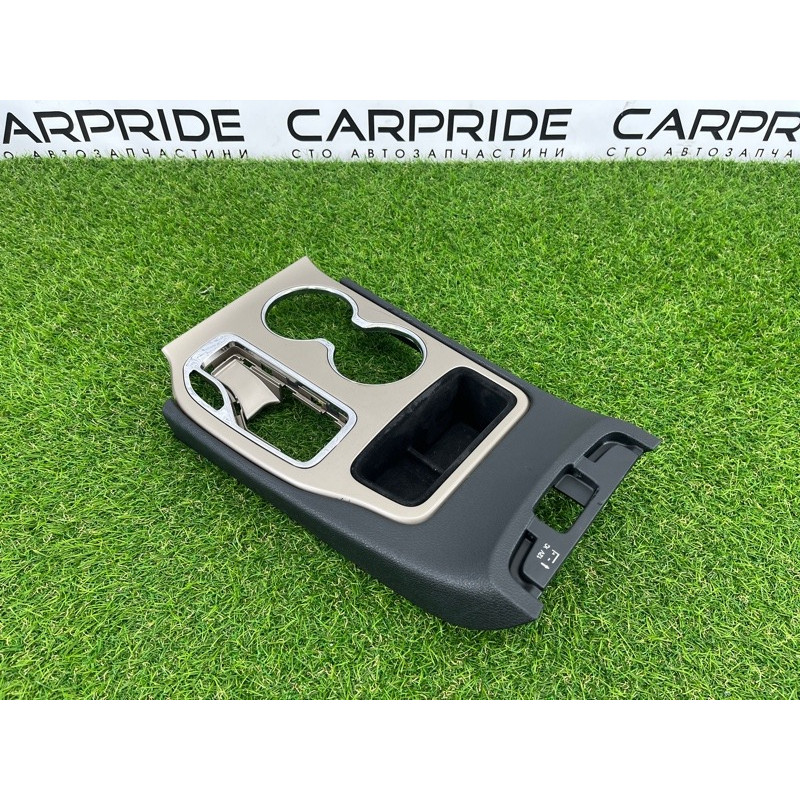 Декоративная накладка центральной консоли (салон) Jeep Grand Cherokee WK2 2017 3.6 5VK202X9AD