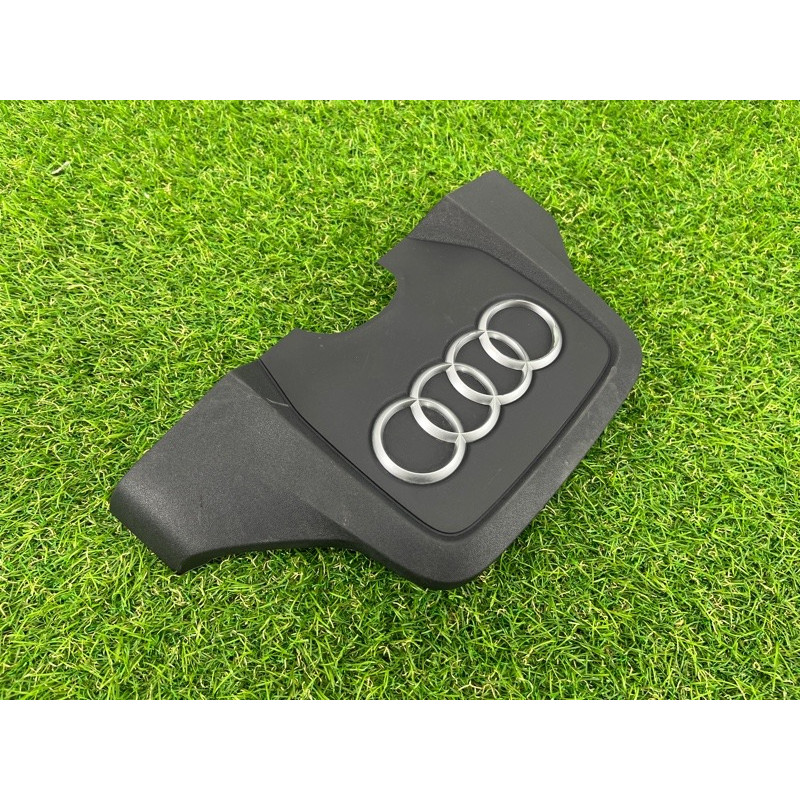 Декоративна кришка двигуна (двигун та елементи) AUDI Q7 4L 2014 3.0 TFSi CTWB 06E103926N