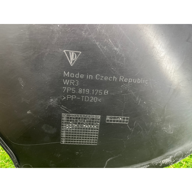 Накладка на жабо (кузов и элементы) PORSCHE CAYENNE 958 2013 3.6 958572729029B9