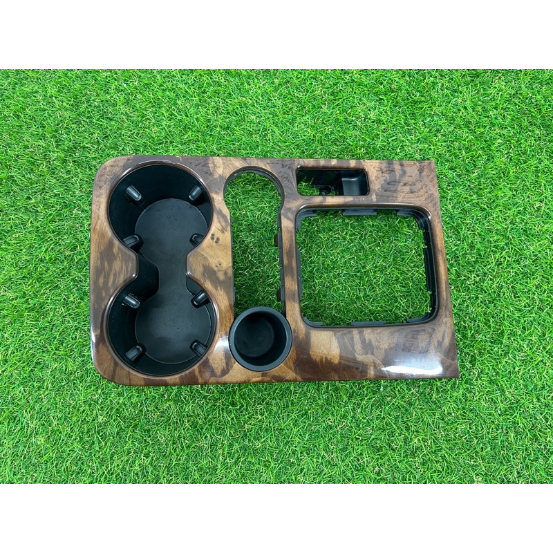 Декоративная накладка центральной консоли (салон) Volkswagen Touareg NF 2011 3.6 7P1863212CME1