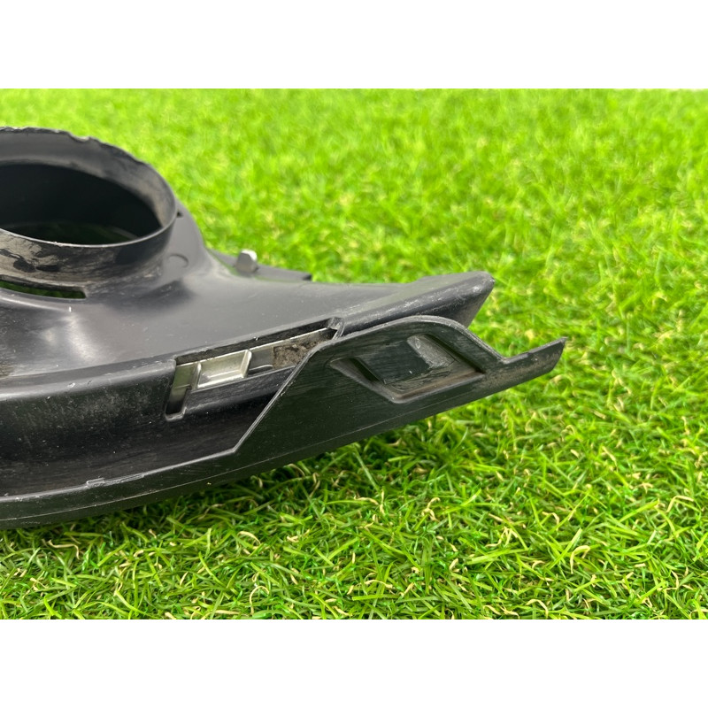 Накладка противотуманной фары (кузов и элементы) Dodge Durango WD 2018 5113679AC