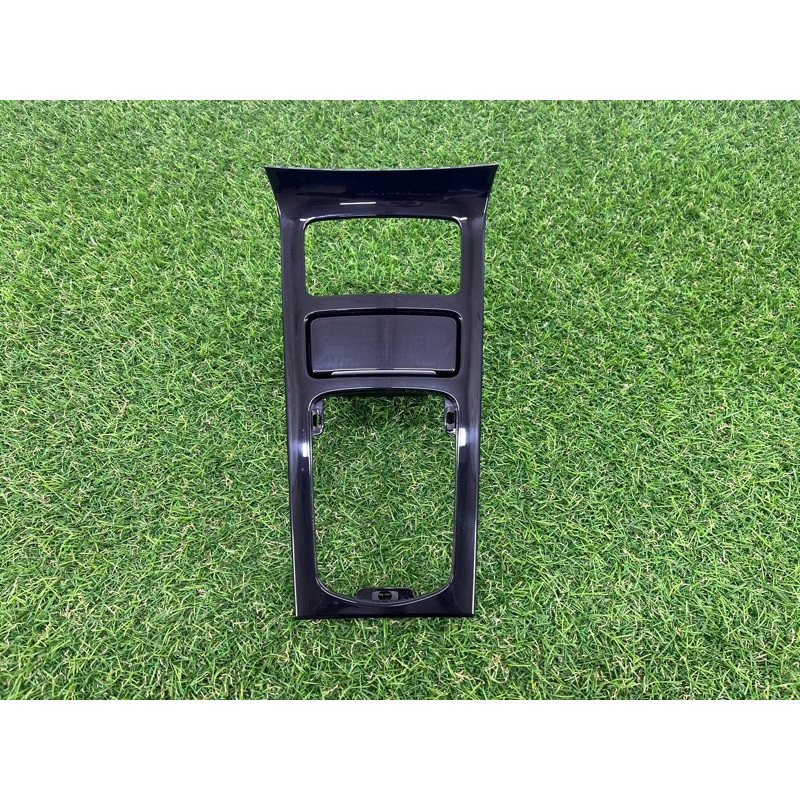 Декоративная накладка центральной консоли (салон) PORSCHE CAYENNE 958 2012 4.8 958553324006BB