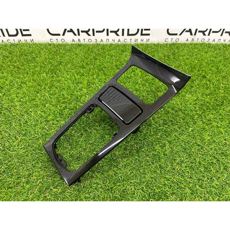 Декоративная накладка центральной консоли (салон) PORSCHE CAYENNE 958 2012 4.8 958553324006BB