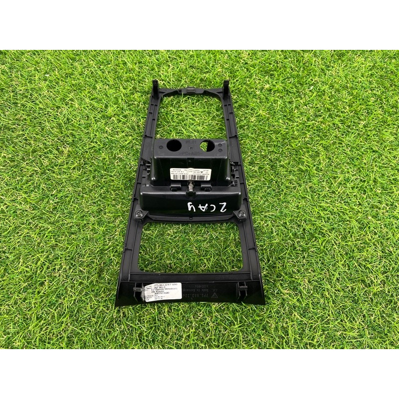 Декоративная накладка центральной консоли (салон) PORSCHE CAYENNE 958 2012 4.8 958553324006BB