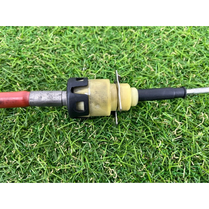 Трос переключения передач (трансмиссия) AUDI A4 B8 2012 2.0 TFSI 8K0713265B