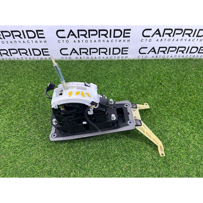 Селектор АКПП (трансмиссия) Volkswagen Touareg NF 2011 3.6 7P1713105