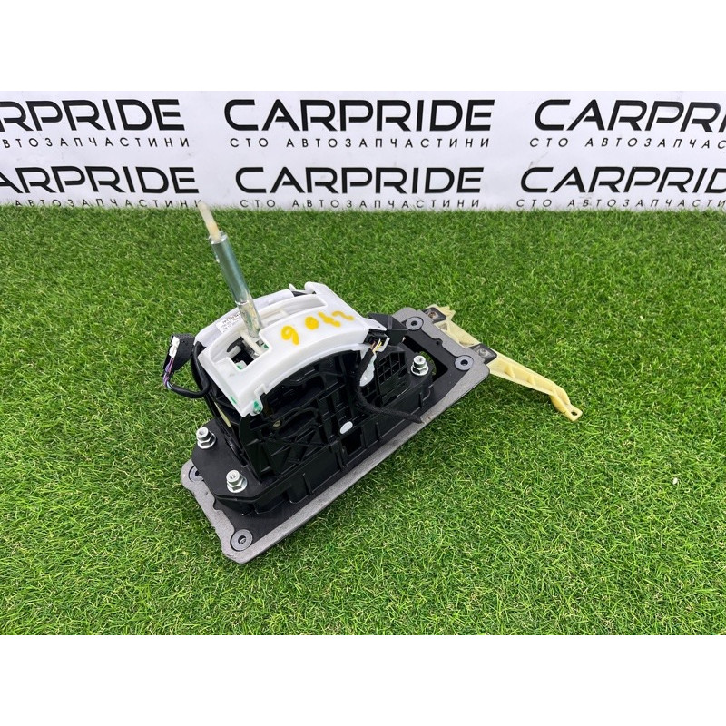 Селектор АКПП (трансмиссия) Volkswagen Touareg NF 2011 3.6 7P1713105