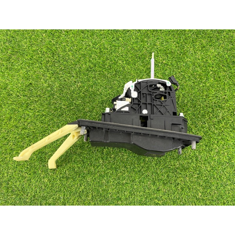 Селектор АКПП (трансмиссия) Volkswagen Touareg NF 2011 3.6 7P1713105