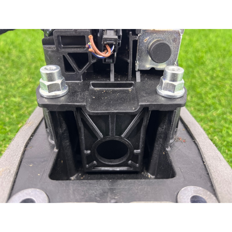 Селектор АКПП (трансмиссия) Volkswagen Touareg NF 2011 3.6 7P1713105