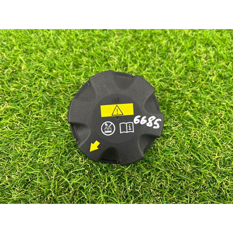 Крышка расширительного бачка (система охлаждения) BMW 4-series F32 2015 2.0 17117639020