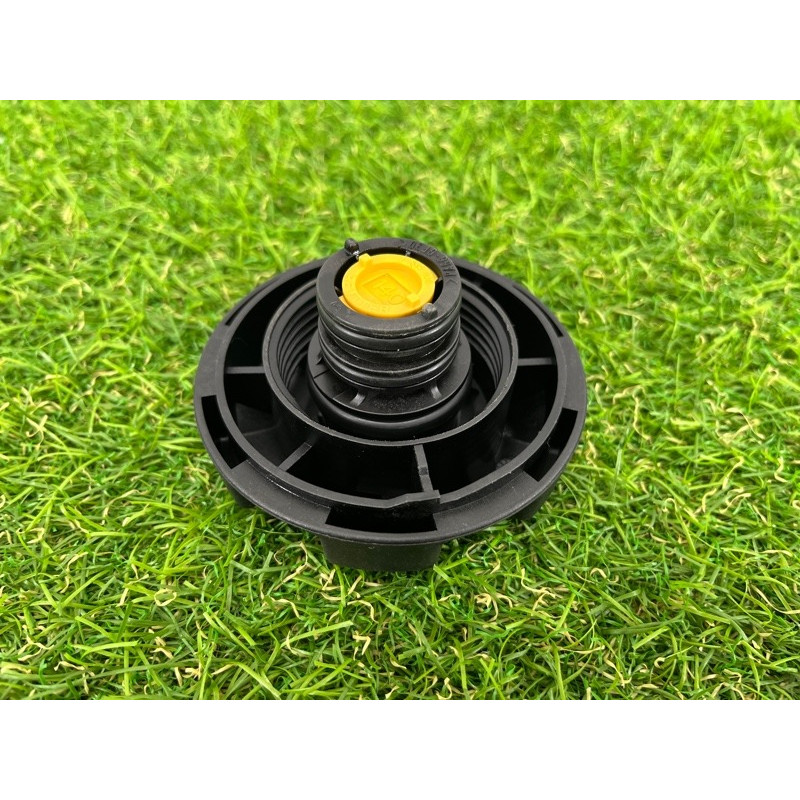 Крышка расширительного бачка (система охлаждения) BMW 4-series F32 2015 2.0 17117639020