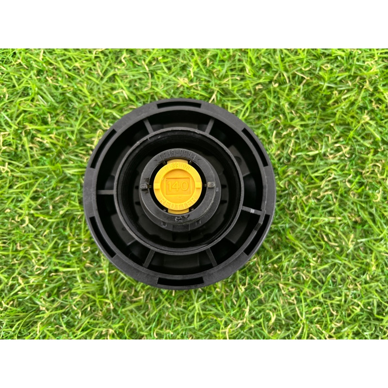 Крышка расширительного бачка (система охлаждения) BMW 4-series F32 2015 2.0 17117639020