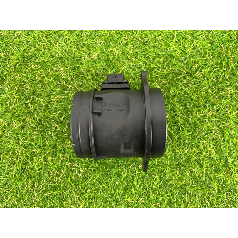 Датчик массового расхода воздуха (электрика двигателя) Volkswagen Touareg NF 2011 3.6 03H906461A