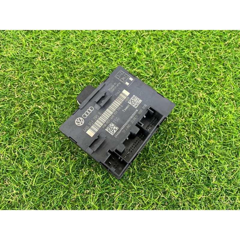 Блок управления дверьми (электрика / блоки управления) Volkswagen Touareg NF 2012 3.0 4H0959795B