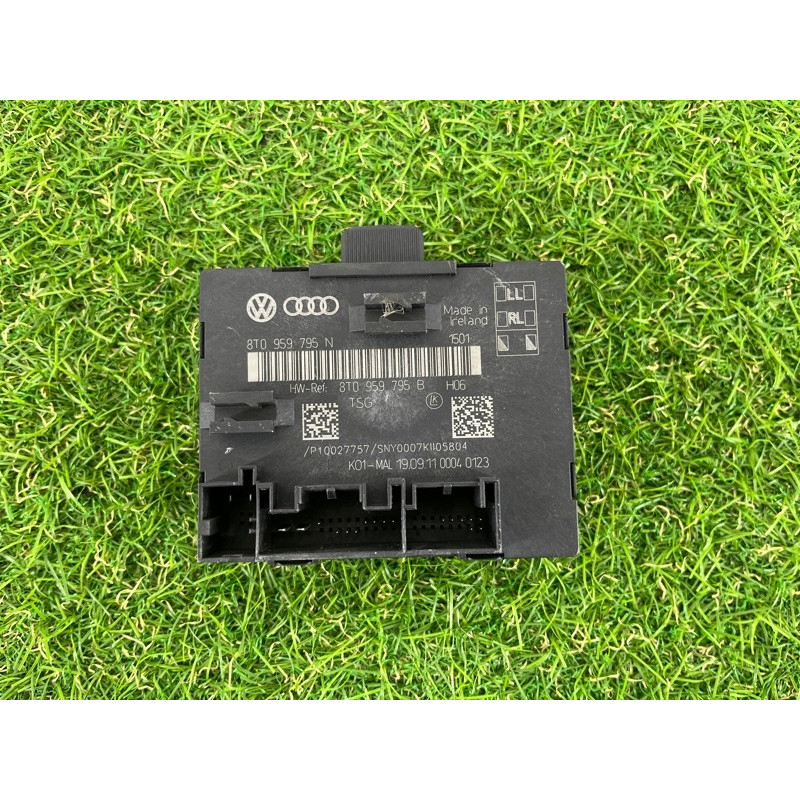 Блок управления дверьми (электрика / блок управления) AUDI A4 B8 2012 2.0 TFSI 8T0959795N