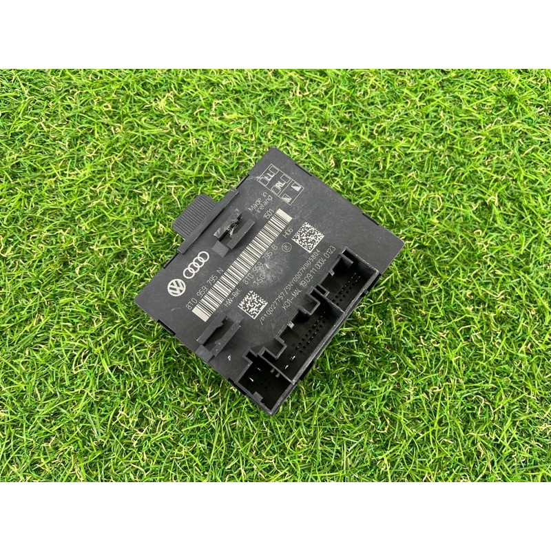 Блок управления дверьми (электрика / блок управления) AUDI A4 B8 2012 2.0 TFSI 8T0959795N