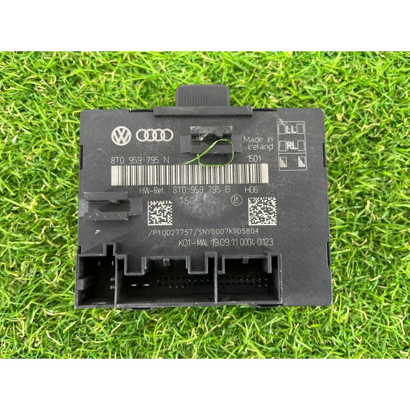 Блок управления дверьми (электрика / блок управления) AUDI A4 B8 2012 2.0 TFSI 8T0959795N