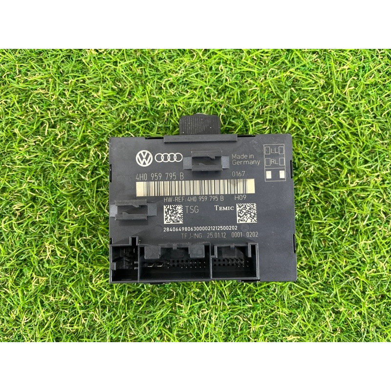 Блок управления дверьми (электрика / блоки управления) Volkswagen Touareg NF 2012 3.6 4H0959795B