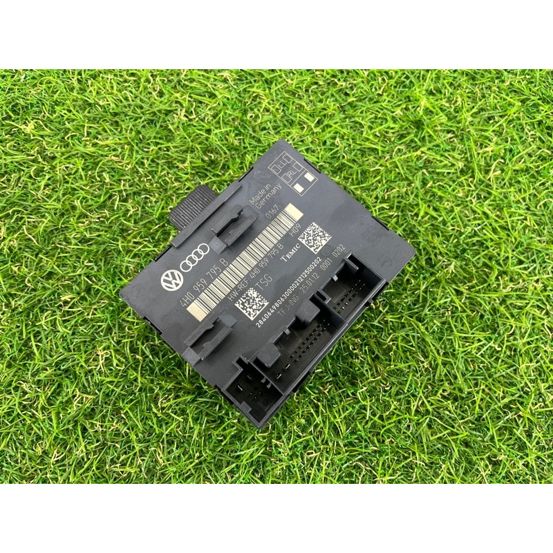 Блок управления дверьми (электрика / блоки управления) Volkswagen Touareg NF 2012 3.6 4H0959795B