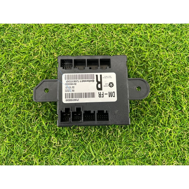 Блок управления дверьми (электрика / блоки управления) Jeep Grand Cherokee WK2 2017 3.6 68316560AB