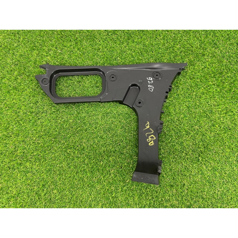 Крепление бампера (кузов и элементы) AUDI Q7 4L 2014 3.0 TFSi CTWB 4L0807453A