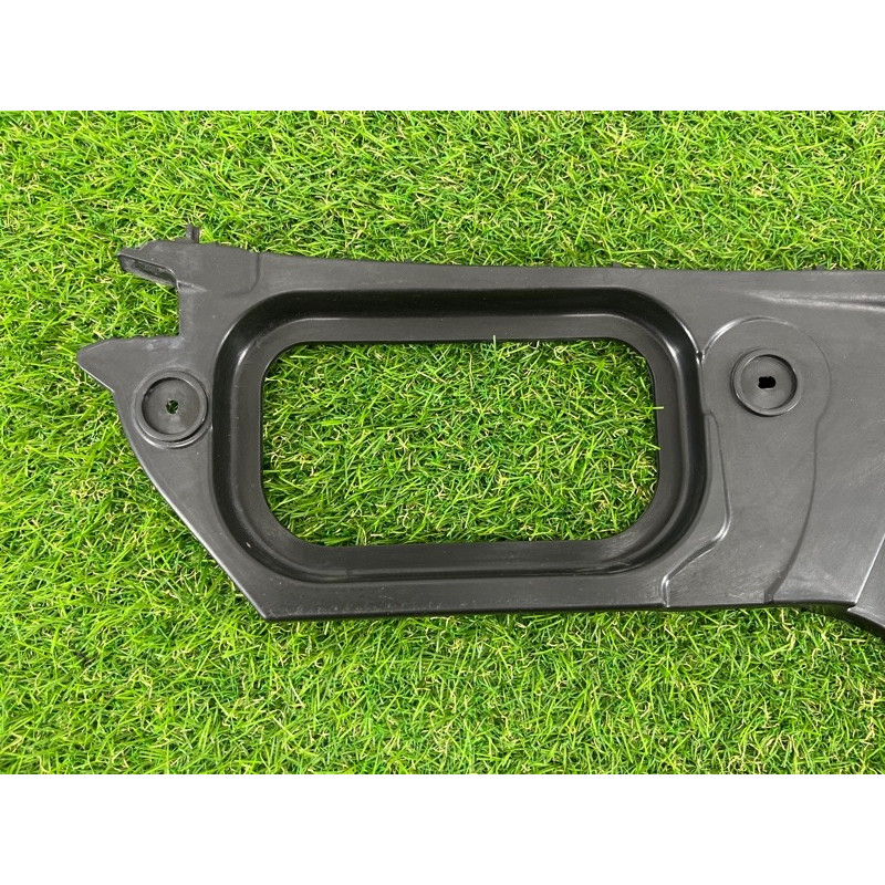 Крепление бампера (кузов и элементы) AUDI Q7 4L 2014 3.0 TFSi CTWB 4L0807453A