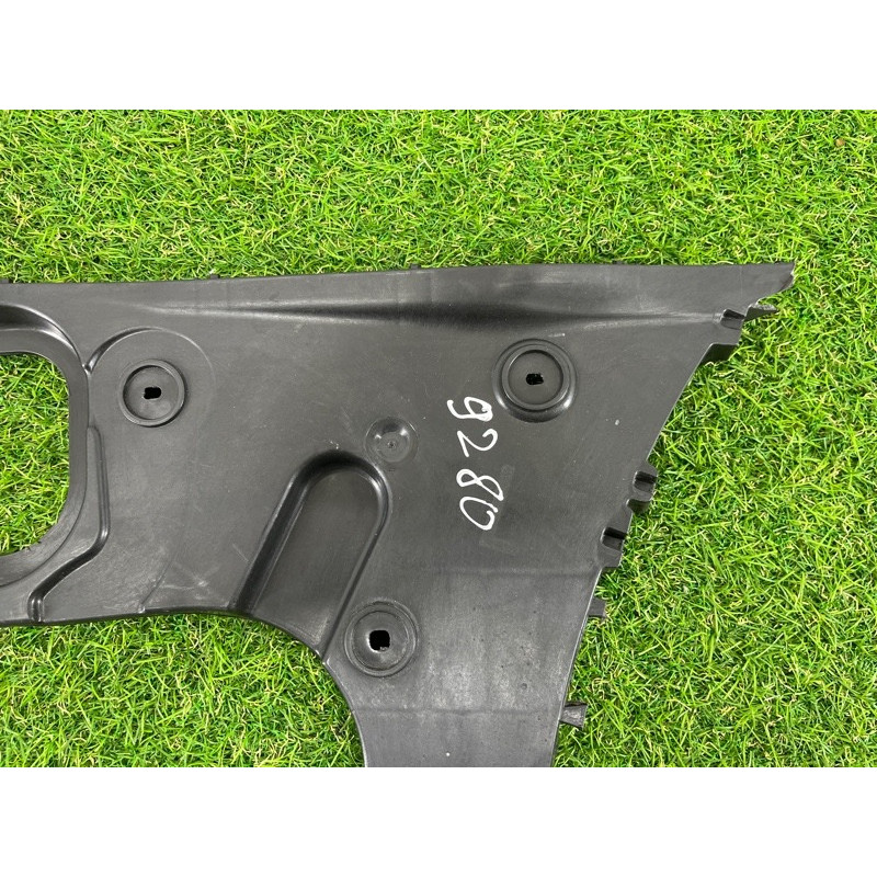 Крепление бампера (кузов и элементы) AUDI Q7 4L 2014 3.0 TFSi CTWB 4L0807453A