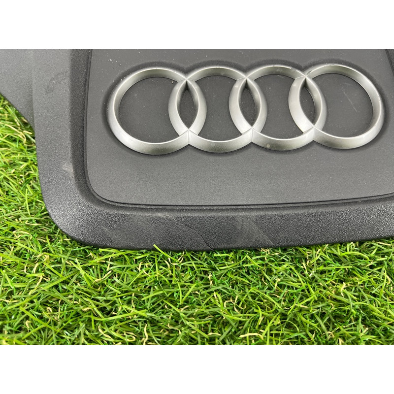 Декоративная крышка двигателя (двигатель и элементы) AUDI A7 4G 2013 3.0 CGXB 06E103926N