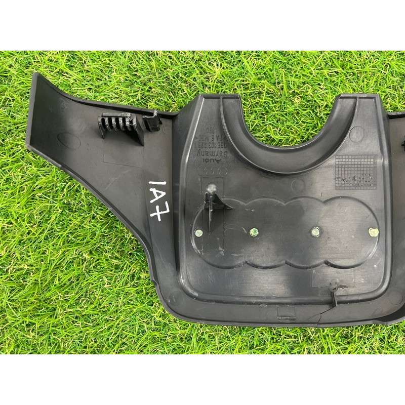 Декоративная крышка двигателя (двигатель и элементы) AUDI A7 4G 2013 3.0 CGXB 06E103926N