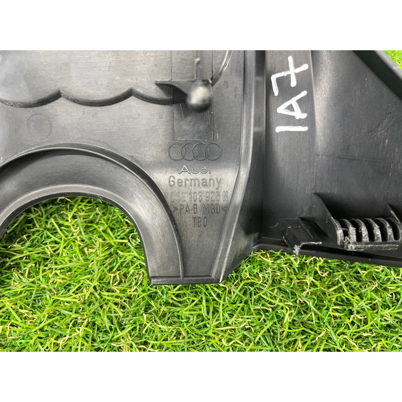 Декоративная крышка двигателя (двигатель и элементы) AUDI A7 4G 2013 3.0 CGXB 06E103926N