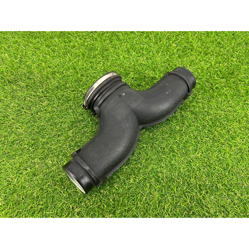 Патрубок воздушного фильтра (впускная система) PORSCHE CAYENNE 958 2012 4.8 95511004620