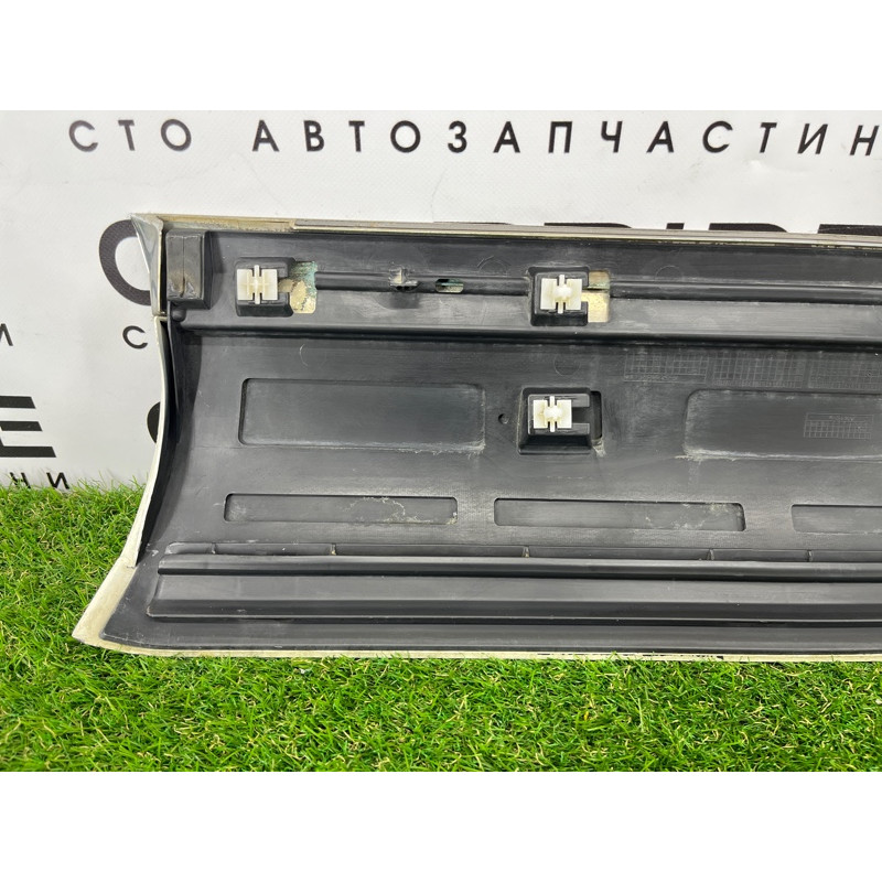Накладка двері зовнішня (кузов і елементи) Volkswagen Touareg NF 2011 3.6 7P6854939HGRU