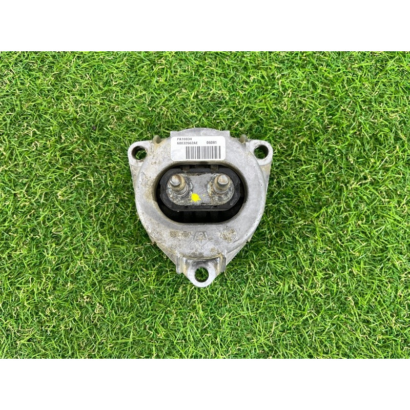 Подушка КПП (трансмиссия) Jeep Grand Cherokee WK2 2017 3.6 68032662AE