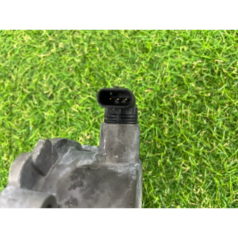 Кронштейн ТНВД (кронштейны двигателя) AUDI Q7 4L 2014 3.0 TFSi CTWB 06E103535A