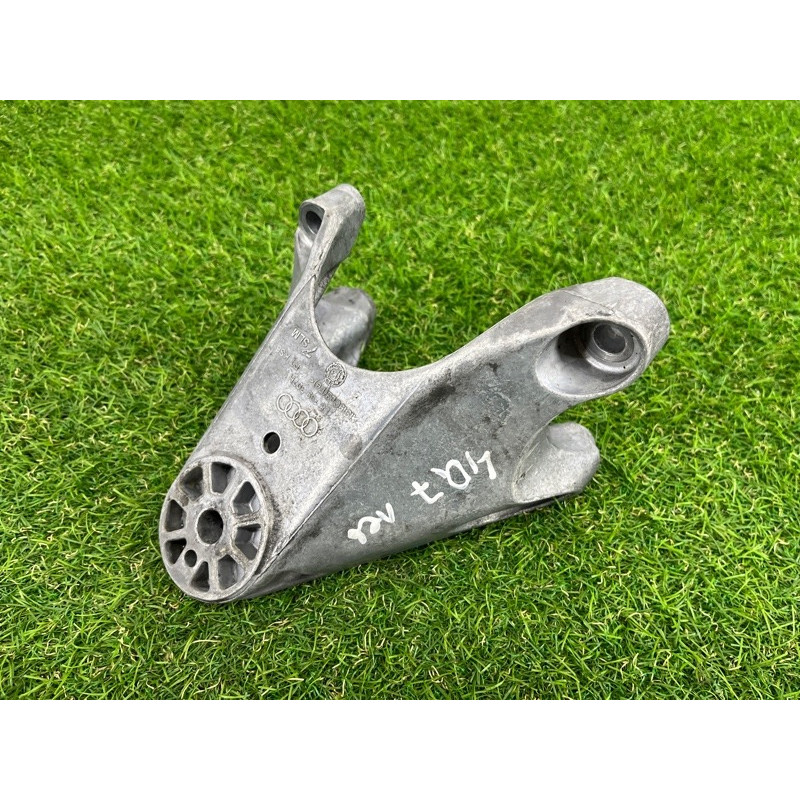 Кронштейн двигателя (кронштейны двигателя) AUDI Q7 4L 2014 3.0 TFSi CTWB 7L8199307H