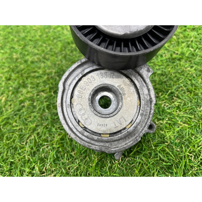 Ролик натяжной (двигатель и элементы) AUDI A7 4G 2013 3.0 CGXB 06E903133R